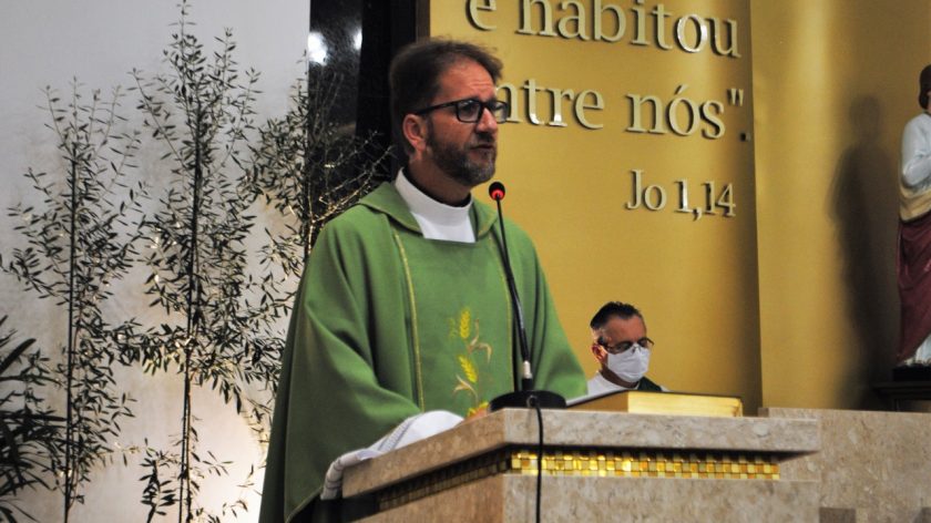 Padre vai substituir colega diocesano na Prelazia de Lábrea | Correio dos  Campos - Notícias dos Campos Gerais