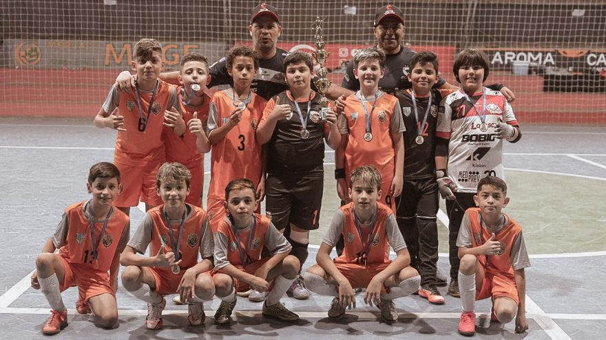 TB conquista título no Sub 7 e 11 nos Desafios de Futsal da AMCG